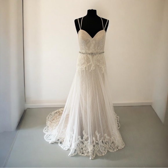 Ti Adora Champagne and Ivory Lace Bohemian Sweetheart A-Line Wedding Gown 12 - Picture 6 of 14